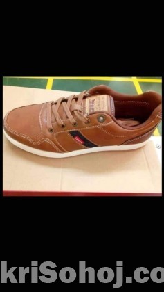 Mens casual shoe